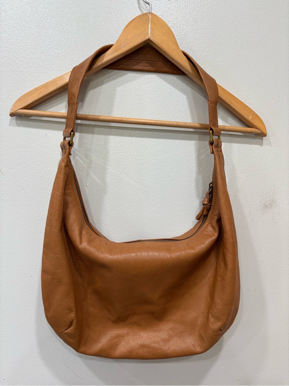 Madewell The Piazza Slouch Cow Leather Timber Beam Hobo Shoulder Bag